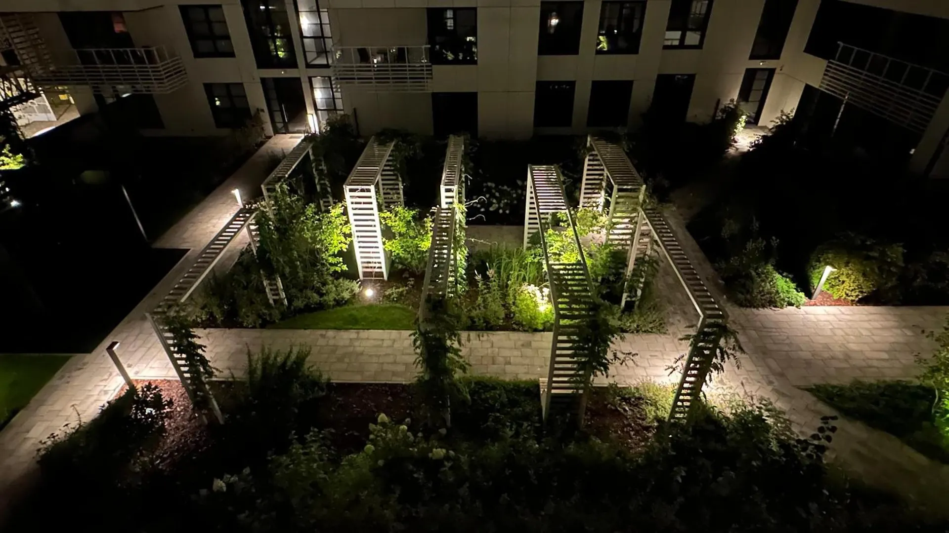 Doki Spa Apartments With Jacuzzi & Sauna Danzig